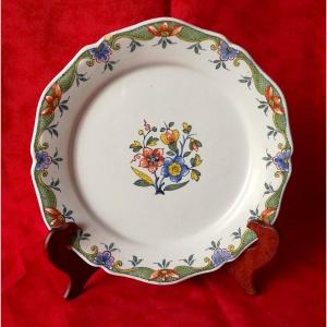 Plate Decorated With Rouen