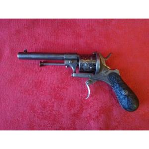 Six-shot Cylinder Pistol 