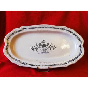 Large 18th Century Multi-lobed Earthenware Dish