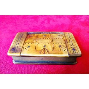 19th Century Horn Snuffbox 