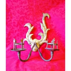 Haute Epoque Wrought Iron Wall Lamp 