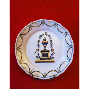 Nevers Plate, 18th Century 