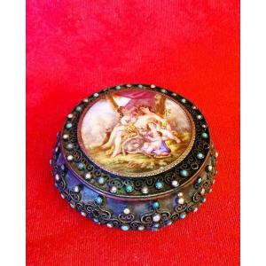 Round Box With Enamel Top