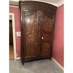 Gendarme Hat Cabinet