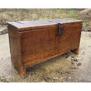 Small 18th Century Louis XIII Chest In Walnut Wood