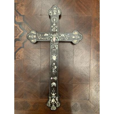 Rosewood Cross With Mother Of Pearl Decor