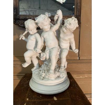 Group Of Cherubs In Biscuit