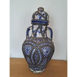 Morocco, Large Covered Potiche, Earthenware, Metal, 20th Century.