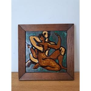Embracing Couple, Ceramic Tile, 20th Century. 