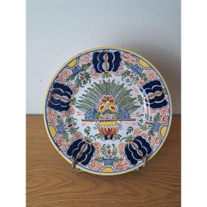 Delftware, Plate, Late 18th Century. 