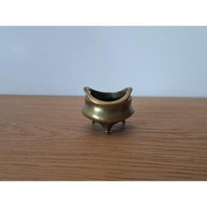 China, Miniature Incense Burner, Bronze, 19th/early 20th Century.