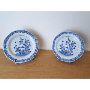 China/japan, Pair Of Blue-white Porcelain Plates, 18th Century. 