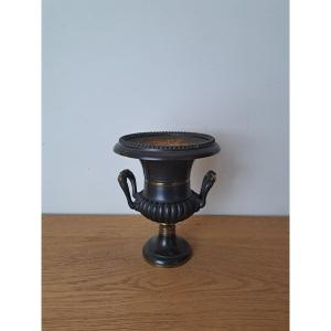 Medici Vase, Patinated Bronze, Restoration Period, 19th Century. 