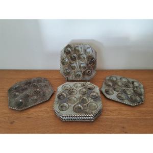 Thierry And Chantal Robert, Suite Of 7 Snail Plates, Stoneware, 20th Century.