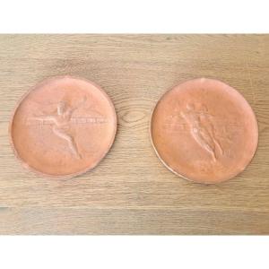 Charles Sabouret, Suite Of Two Tondi, Artistic Skating, Terracotta, 20th Century. 