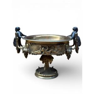 Bronze Cup / Signed Victor Paillard.