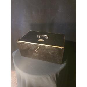 Napoleon III Pastel Box. Maison L Hurier.e Golzard..