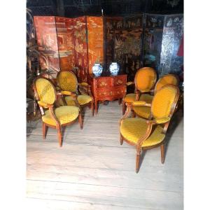 Series 4 Armchairs XVIII Century Louis XVI, Walnut.