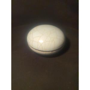 Porcelain Box China Qing Dynasty.