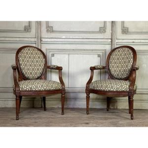 Pair Of Louis XVI Armchairs In Carved Wood, 18th Century 