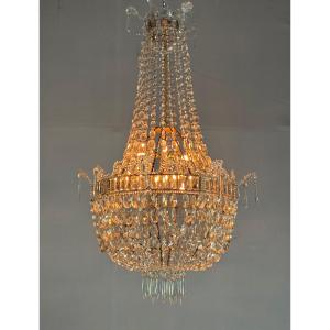 Pearl Bag, Chandelier Decorated With Rows Of Cut Crystal Beads, Circa 1900