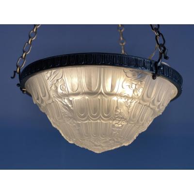 Art Deco Chandelier In Molded Glass And Silver Bronze