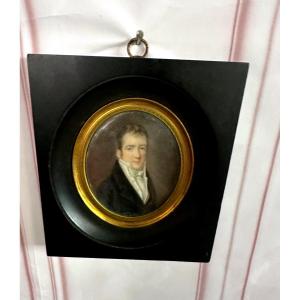 Miniature XVIII Early  Man In Redingote