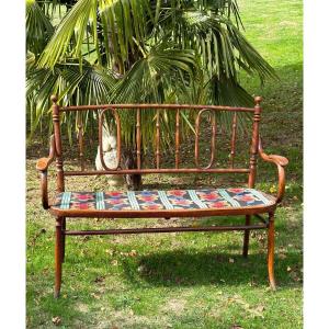 Elegance And Rare Bentwood And Rattan Bench By Michael Thonet, Vienna, Circa 1920