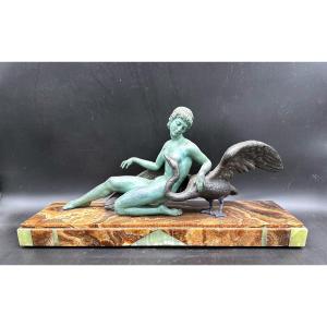 Sculpture Of Leda And The Swan