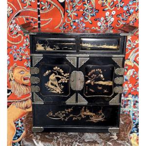  Antique Chinese Cabinet In Black And Gold Lacquer