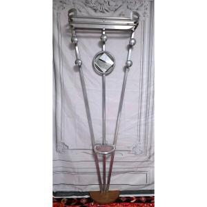    Changing Room Coat Rack 