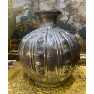 Very Beautiful Large Ball Vase In Hammered Pewter Repoussé By Eugène Chanal Around 1910 Cabochons