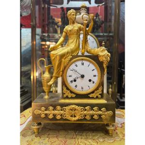 Pendule En Bronze Doré  Fin XVIII Debut XIXe  Allégorie Des Grandes Découvertes 