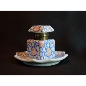 Imari Porcelain Inkwell, Square Shape With Integrated Cup With Fine Japanese Decoration Per25enc001
