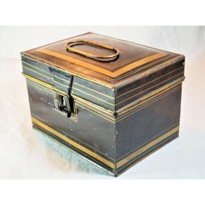Small 19th Century British Box - Attributed To Chubb London