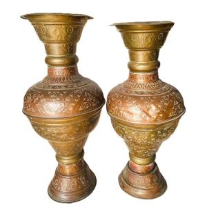 Antique Pair Of Orientalist Vases From The Maghreb