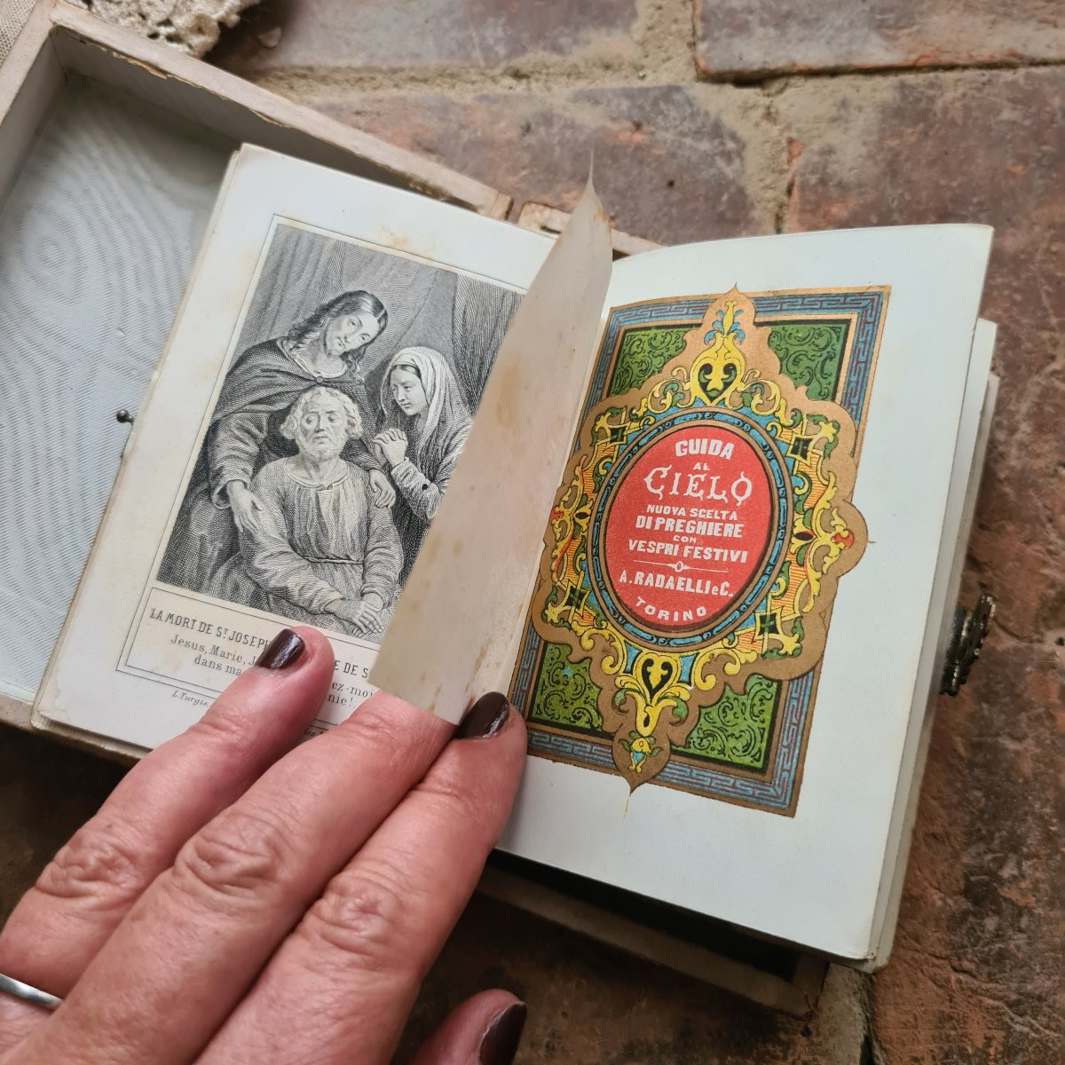 Scatola in legno con libro di preghiere-photo-4