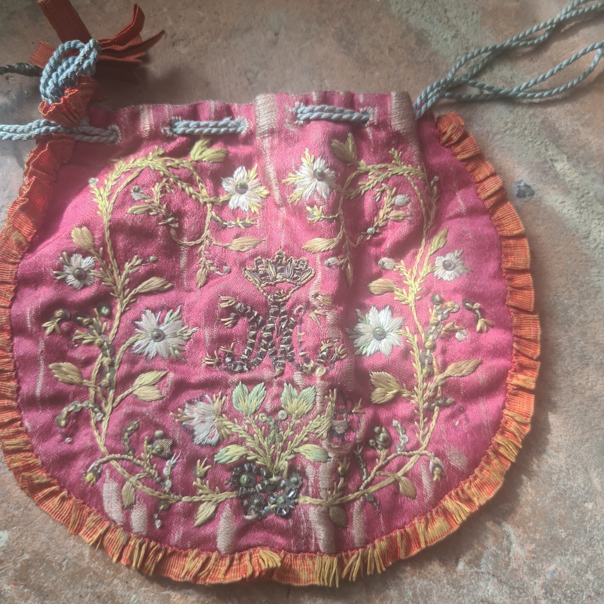 Antica borsetta portaostie ricamata fine 1700-photo-2