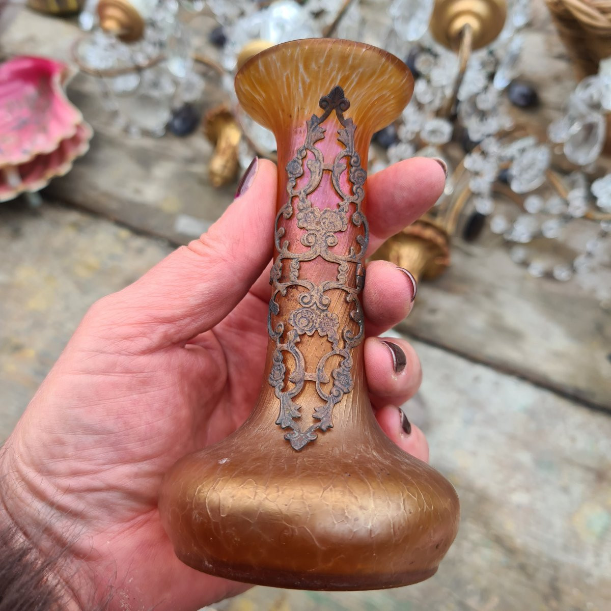 Antico vaso in vetro opalescente-photo-2