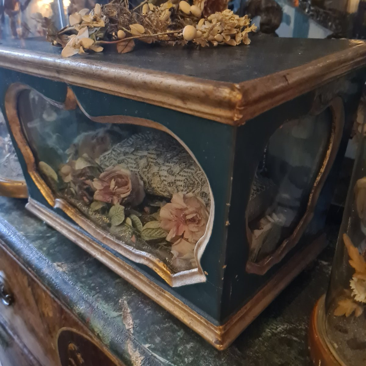 Antica teca con bambino Gesu di cera-photo-3