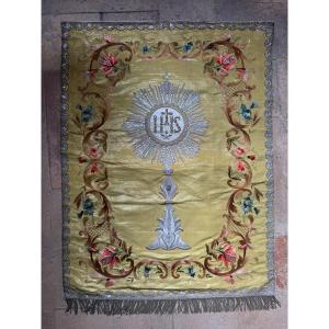 Antico ricamo religioso