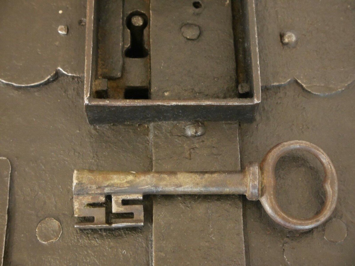 Antico forziere in ferro Norimberga XVII Sec. Eisenkassette cassaforte monetiere-photo-4
