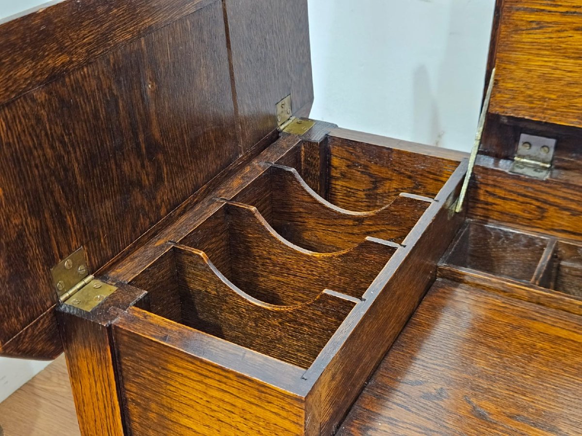Raffinato scrittoio antico in rovere, risalente ai primi del XX secolo.-photo-3