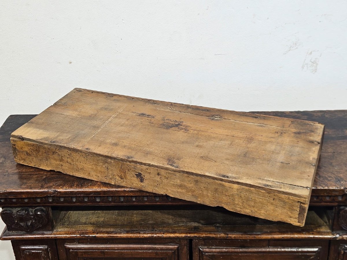 Piccola credenza in noce – XVII secolo-photo-4