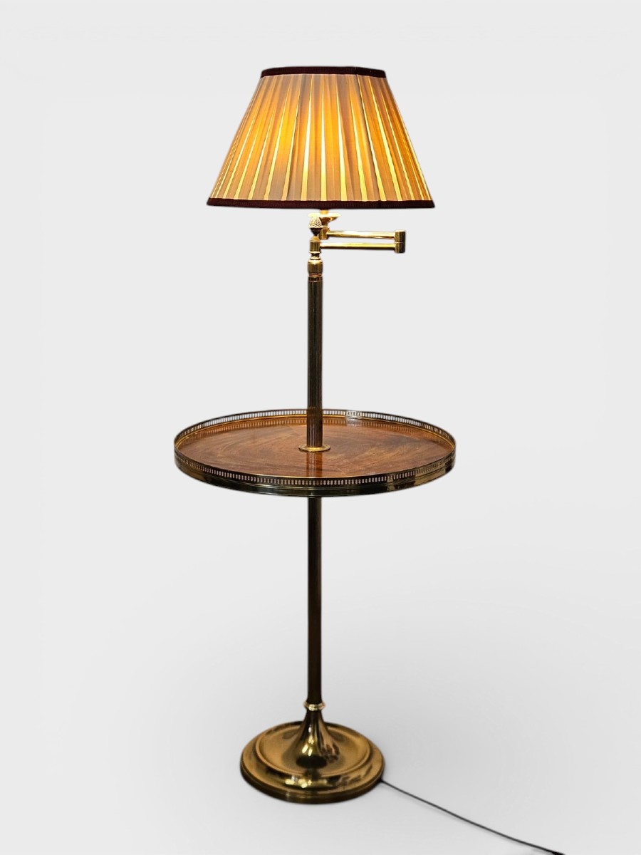 Tavolino da lettura con lampada integrata, XX secolo