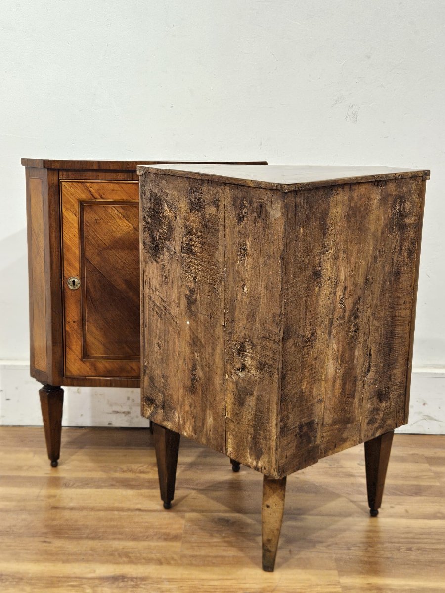 Coppia di angoliere lastronate in stile Luigi XVI, Primi'800-photo-4