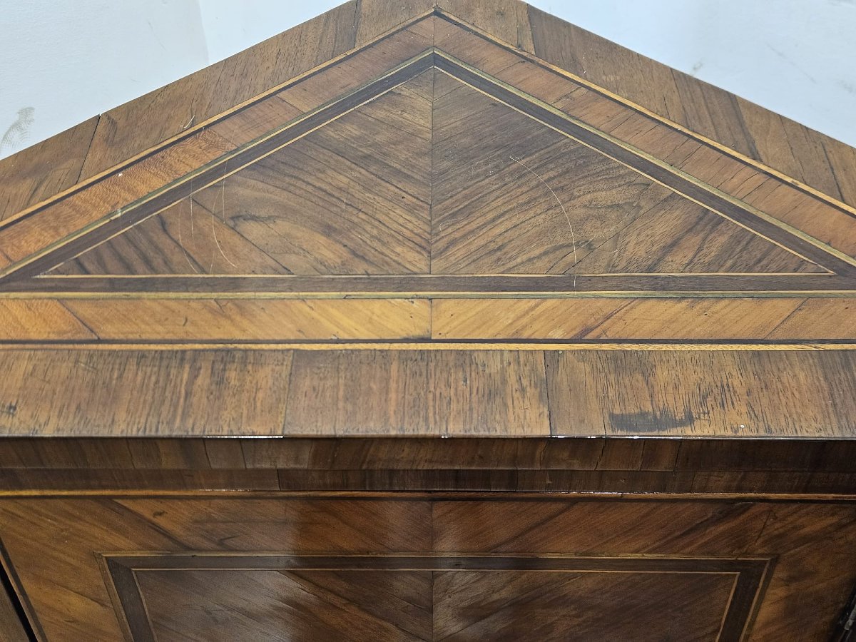 Coppia di angoliere lastronate in stile Luigi XVI, Primi'800-photo-1