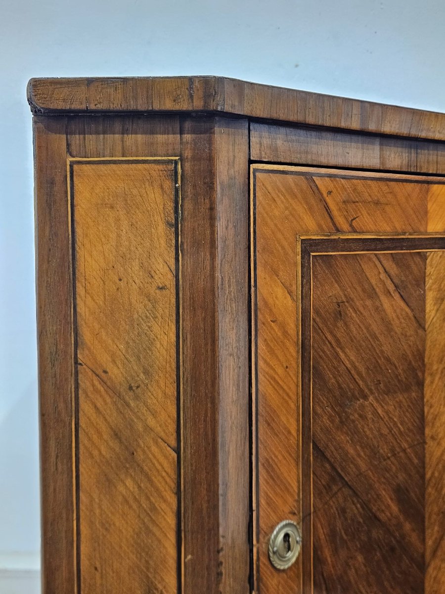 Coppia di angoliere lastronate in stile Luigi XVI, Primi'800-photo-4