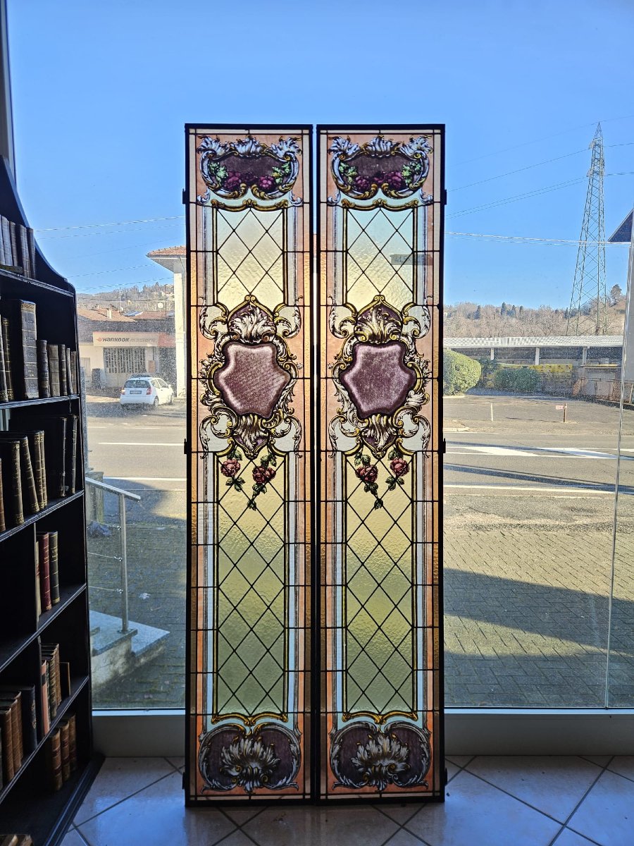 Coppia di vetrate cattedrale rilegate al piombo primo 900 -  215x41,5 cm-photo-2