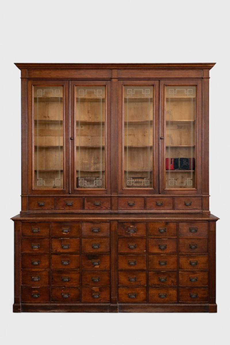 Libreria da farmacia in Larice – fine XIX secolo